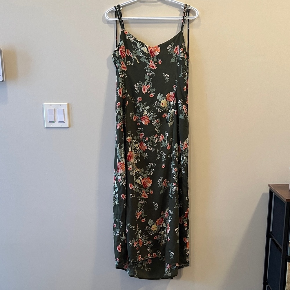 Stradivarius Floral Green Midi/Maxi Dress